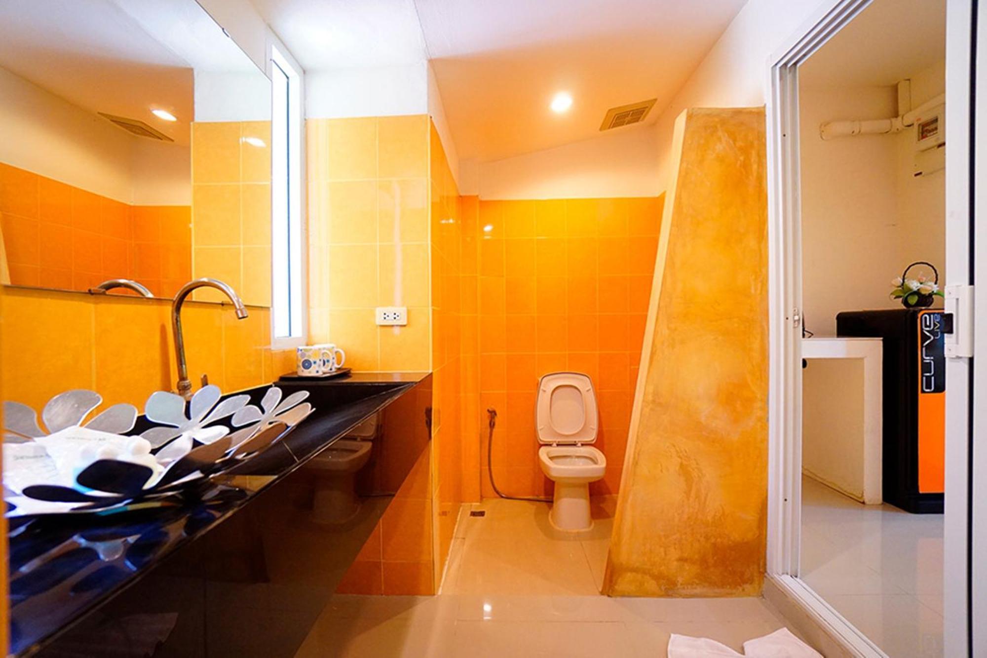 Aurora Resort Kanchanaburi Extérieur photo