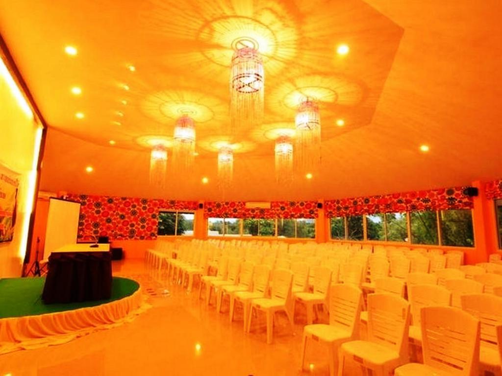 Aurora Resort Kanchanaburi Extérieur photo