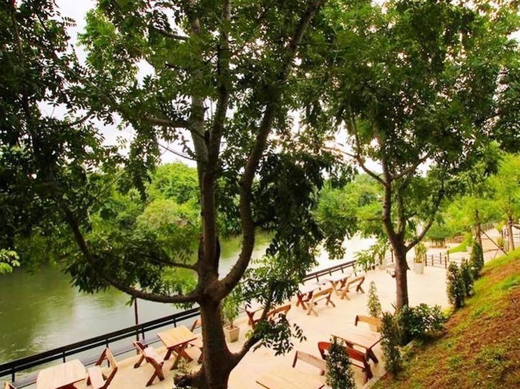 Aurora Resort Kanchanaburi Extérieur photo
